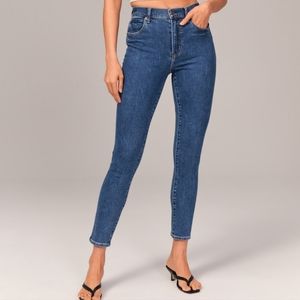 Abercrombie & Fitch High Rise Super Skinny Jeans, Size 28 Short